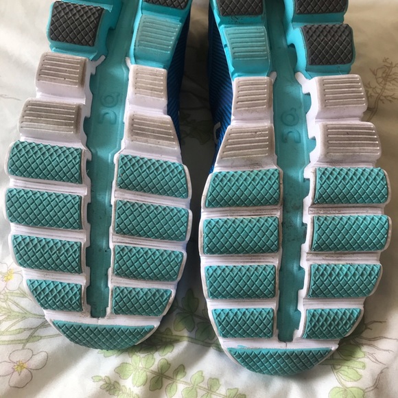 OnCloud Cloudflow Running Shoes - Picture 7 of 8